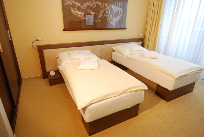 Imagen de la habitación del Hotel Wellness Diplomat. Foto 5