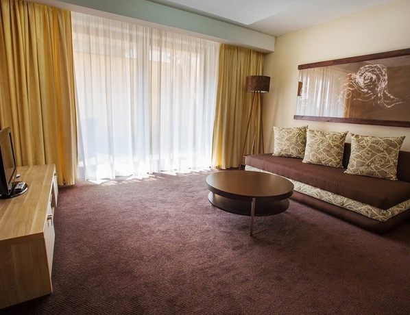 Imagen de la habitación del Hotel Wellness Diplomat. Foto 8