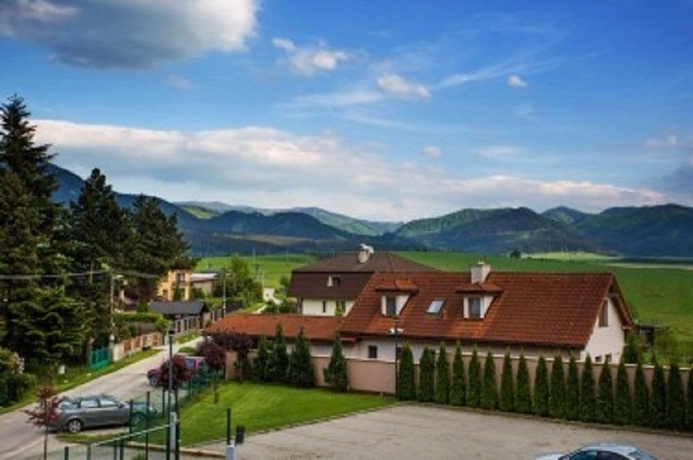 Imagen de la habitación del Hotel Wellness Diplomat. Foto 9