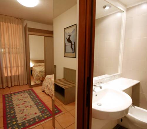 Imagen de la habitación del Hotel Wellness E Resort Stella Delle Alpi. Foto 7
