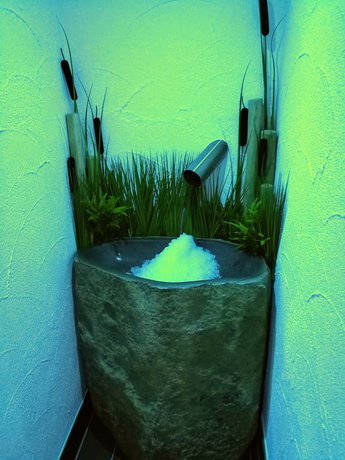 Imagen de la piscina del Hotel Wellness Garni Krone. Foto 17