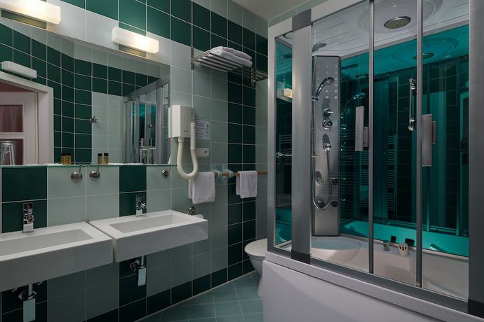 Imagen de la habitación del Hotel Wellness Luzan. Foto 10