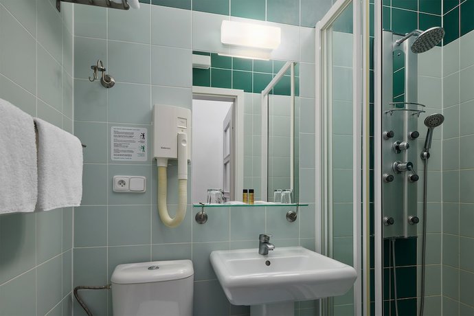 Imagen de la habitación del Hotel Wellness Luzan. Foto 14