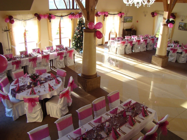 Imagen del bar/restaurante del Hotel Wellness Spark. Foto 7