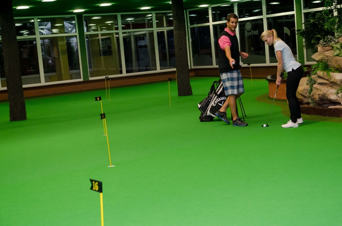 Imagen de los exteriores del Hotel Wellness Step. Foto 8