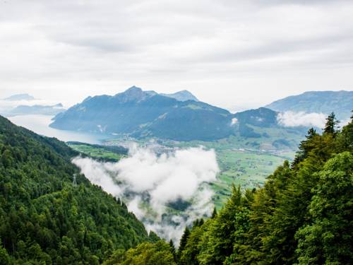 Imagen de la habitación del Hotel Wellness Stoos. Foto 4