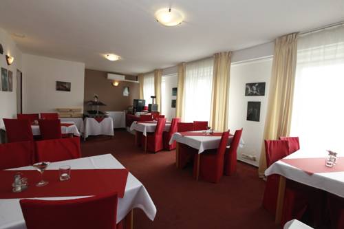 Imagen de la habitación del Hotel Wellness Synot. Foto 5