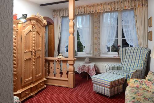 Imagen de la habitación del Hotel Wellness Und Romantik Helmboldt. Foto 16