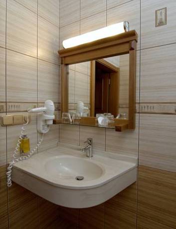 Imagen de la habitación del Hotel Wellness Windsor, Spindleruv Mlyn. Foto 14