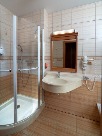 Imagen de la habitación del Hotel Wellness Windsor, Spindleruv Mlyn. Foto 11