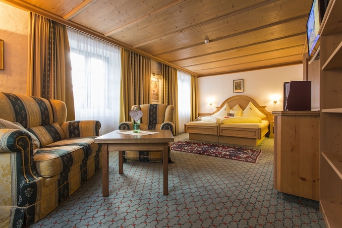 Imagen de la habitación del Hotel Wellness and Beauty Alte Post. Foto 13