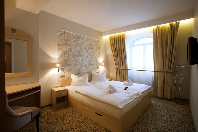 Imagen de la habitación del Hotel Wellness and Spa Ambiente. Foto 2