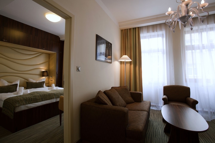 Imagen de la habitación del Hotel Wellness and Spa Ambiente. Foto 5