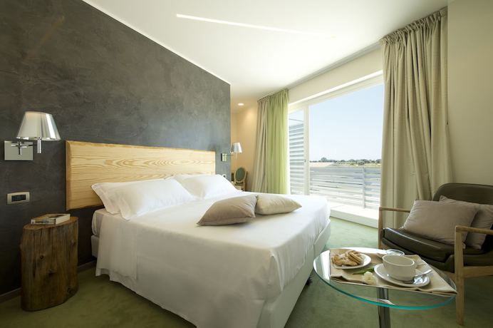 Imagen de la habitación del Hotel Wellness and Spa Hotel Principe di Fitalia. Foto 3