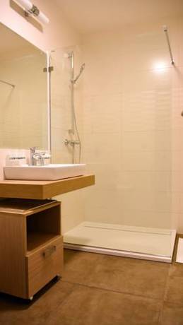 Imagen de la habitación del Hotel Wellness and Spa Villa Regenhart. Foto 11