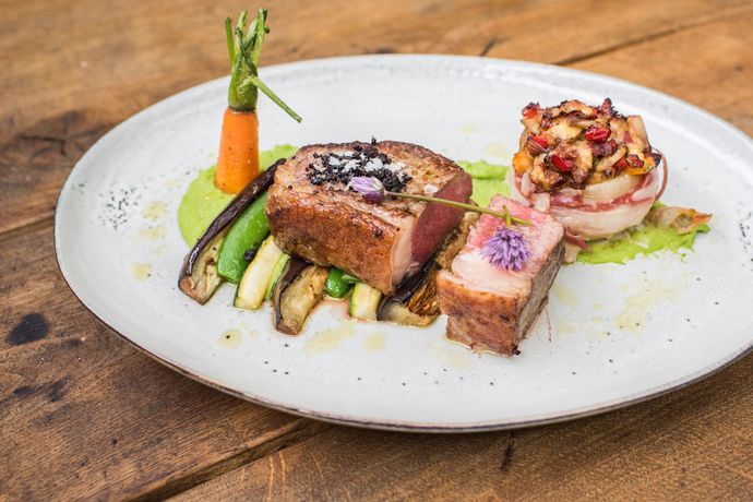 Imagen del bar/restaurante del Hotel Wellness and spa hotel Augustiniánský dům. Foto 7