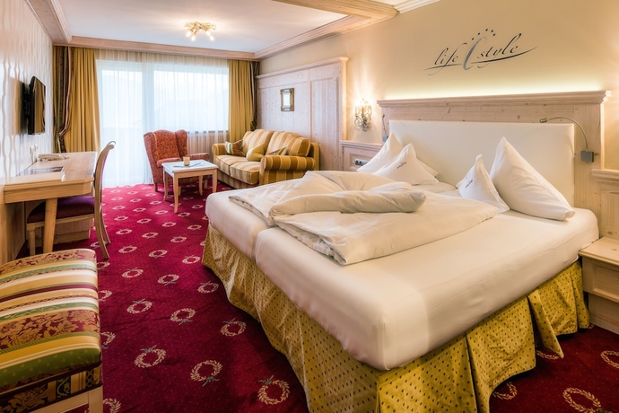 Imagen de la habitación del Hotel Wellnesshotel Cervosa. Foto 6