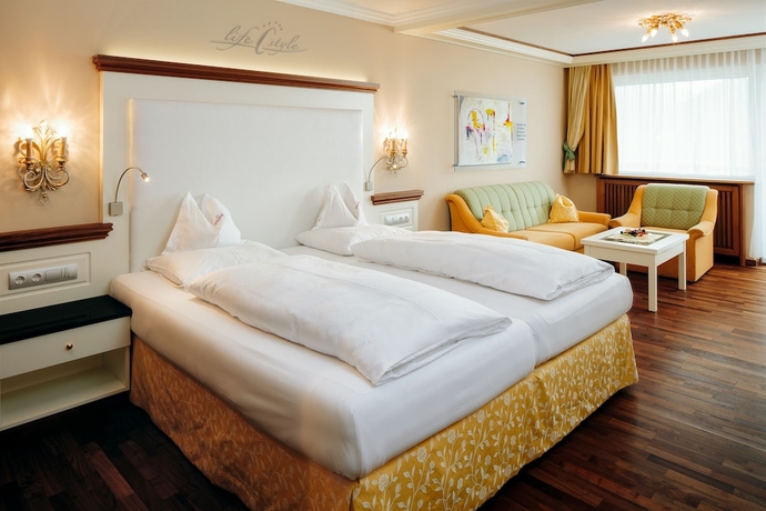 Imagen de la habitación del Hotel Wellnesshotel Cervosa. Foto 9