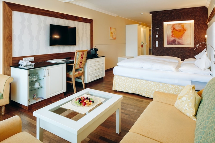 Imagen de la habitación del Hotel Wellnesshotel Cervosa. Foto 10