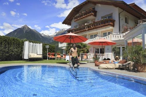 Imagen general del Hotel Wellnesshotel Grafenstein. Foto 2