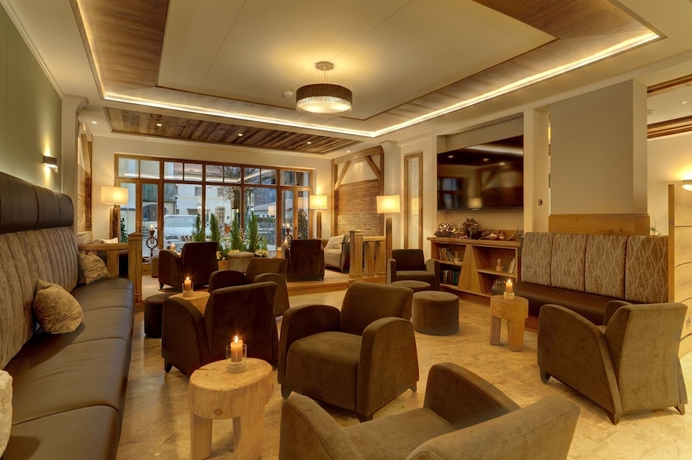 Imagen de los interiores del Hotel Wellnesshotel Hofbr&auml;uhaus. Foto 16