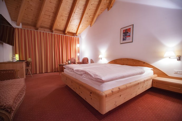 Imagen de la habitación del Hotel Wellnesshotel Liun. Foto 8