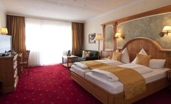 Imagen general del Hotel Wellnesshotel Lürzerhof. Foto 5