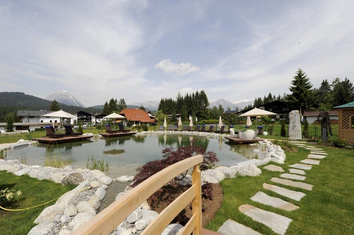 Imagen de los exteriores del Hotel Wellnesshotel Sch&ouml;nruh - Adults Only. Foto 5