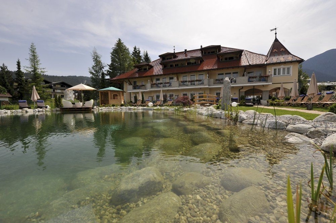 Imagen de los exteriores del Hotel Wellnesshotel Sch&ouml;nruh - Adults Only. Foto 6