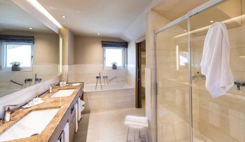 Imagen de la habitación del Hotel Wellnesshotel Sonnbichl. Foto 8