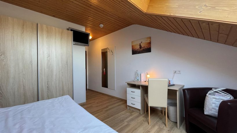 Imagen de la habitación del Hotel Wellnesshotel Sonnenhof And Sonnhalde. Foto 17