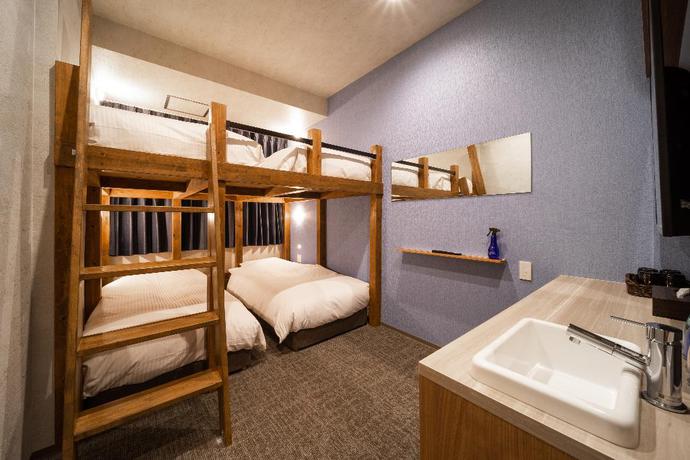 Imagen de la habitación del Hotel Wellstay Namba. Foto 7