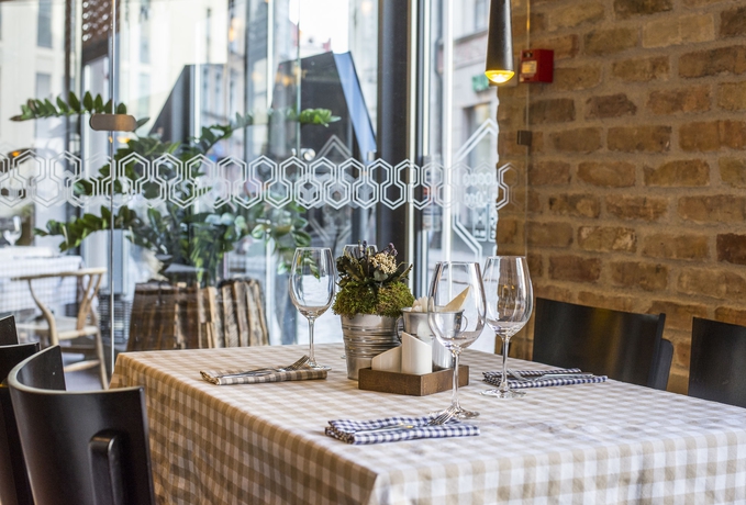 Imagen del bar/restaurante del Hotel Wellton Centrum and Spa. Foto 3