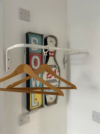 Imagen de la habitación del Hotel Wembar. Foto 14