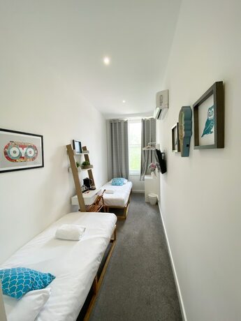 Imagen de la habitación del Hotel Wembar. Foto 16