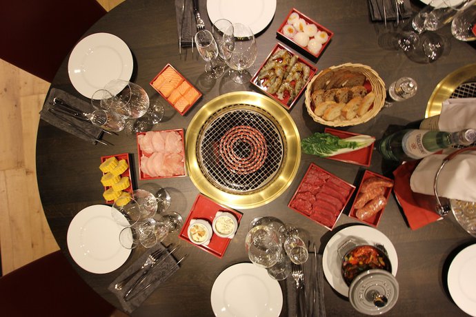 Imagen del bar/restaurante del Hotel Wemperhardt. Foto 8