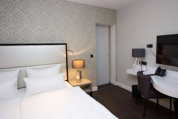 Imagen de la habitación del Hotel Wemperhardt. Foto 13