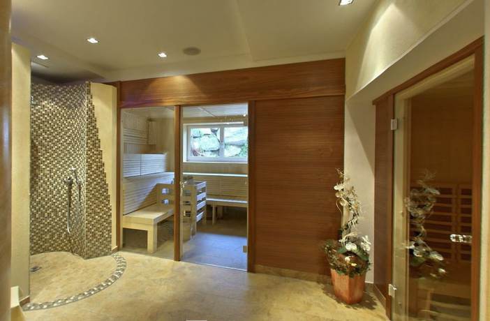 Imagen de la piscina del Hotel Wenger Alpenhof. Foto 18