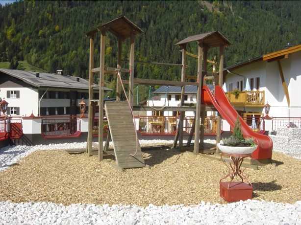 Imagen de los exteriores del Hotel Wenger Alpenhof. Foto 14