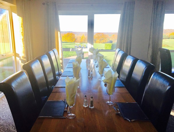 Imagen del bar/restaurante del Hotel Wensum Valley Golf and Country Club. Foto 10