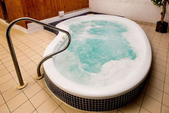 Imagen de la piscina del Hotel Wensum Valley Golf and Country Club. Foto 20