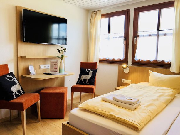 Imagen de la habitación del Hotel Werneths Landgasthof Hirschen. Foto 5