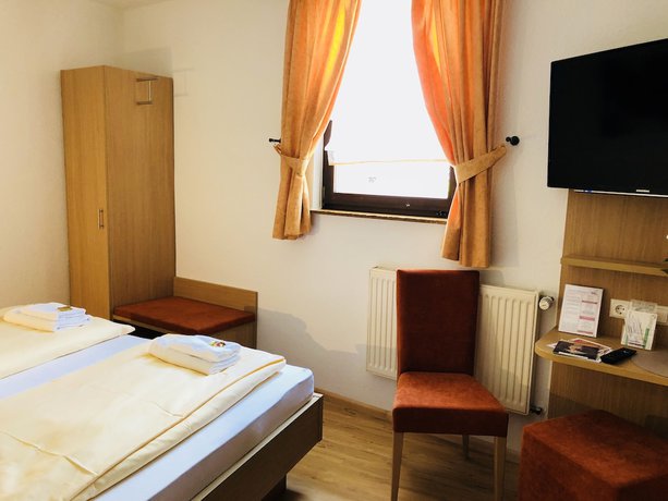 Imagen de la habitación del Hotel Werneths Landgasthof Hirschen. Foto 6