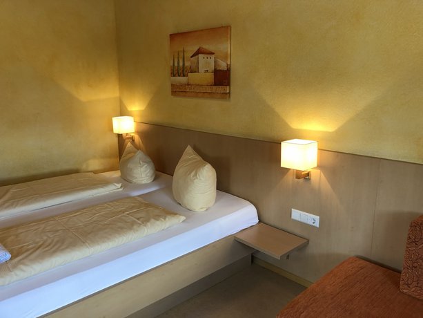 Imagen de la habitación del Hotel Werneths Landgasthof Hirschen. Foto 15