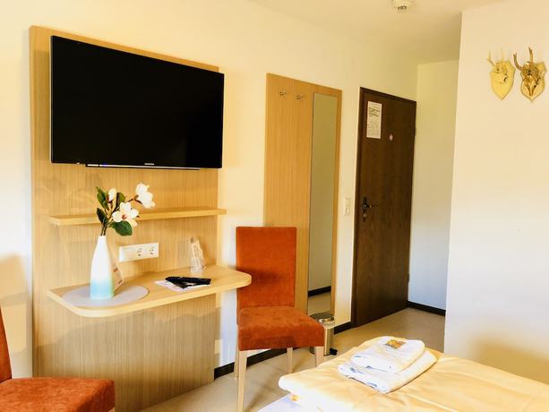 Imagen de la habitación del Hotel Werneths Landgasthof Hirschen. Foto 19