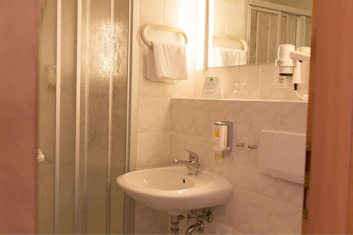 Imagen de la habitación del Hotel Werrapark Resort Frankenblick. Foto 9