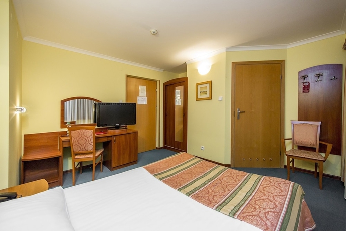 Imagen de la habitación del Hotel Wersal. Foto 8