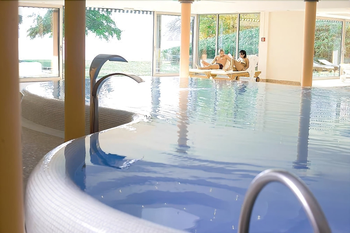 Imagen de la piscina del Hotel Werzer's Resort P&ouml;rtschach. Foto 16