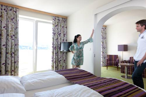Imagen de la habitación del Hotel Werzer's Seehotel Wallerwirt. Foto 5
