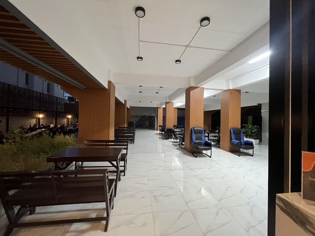 Imagen de los interiores del Hotel Wesah Home Place. Foto 17